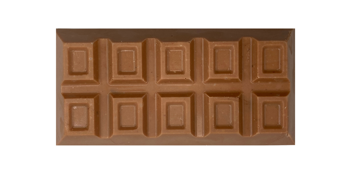 Pumpin Pie chocolate bar stuffed with pumpkin pie & flaky butter crust
